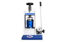 Prasa hydrauliczna firmy Specac.